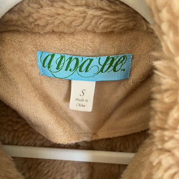 Women’s Faux Fur Fashion Jacket - Size Small - Picture 3 of 7